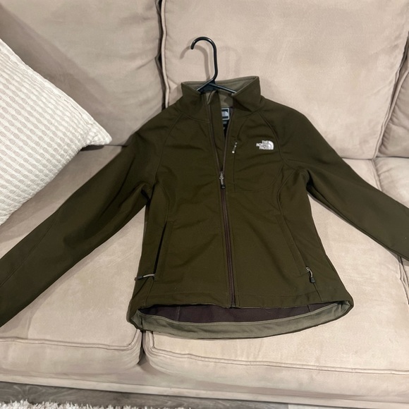 Lightly Worn ! Northface jacket.  size SP - Picture 2 of 2